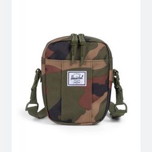 Hershel camo crossbody bag